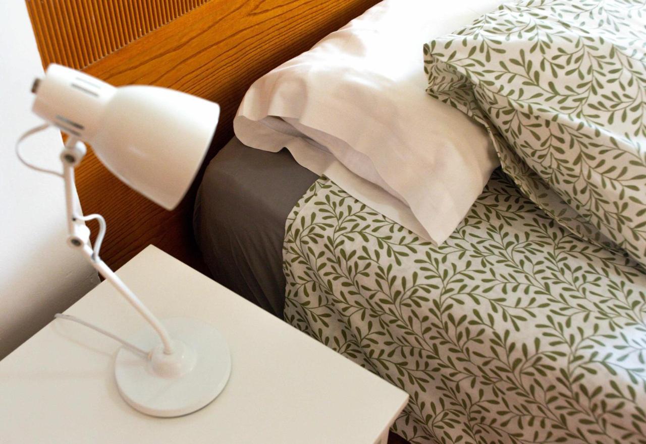 Apartamento Maypa 2 Salitre メロネラス エクステリア 写真